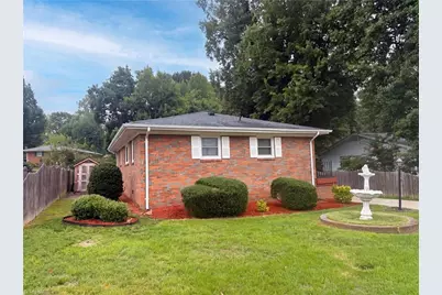 608 Morehead Street, Reidsville, NC 27320 - Photo 15