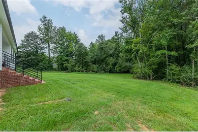 32 Ranchor Drive, Thomasville, NC 27360 - Photo 37