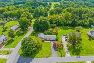 101 Asheview Ct, King, NC 27021 - Photo 3