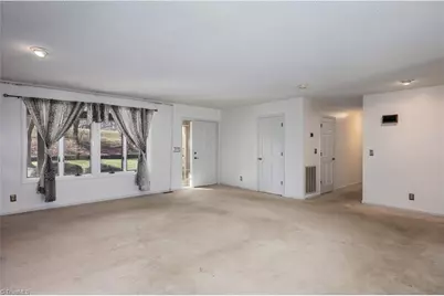 682 Cecil Street, Thomasville, NC 27360 - Photo 21