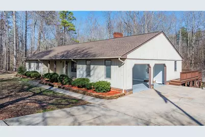 682 Cecil Street, Thomasville, NC 27360 - Photo 3