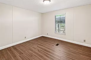524 Silver Valley Rd, Lexington, NC 27292 - Photo 21