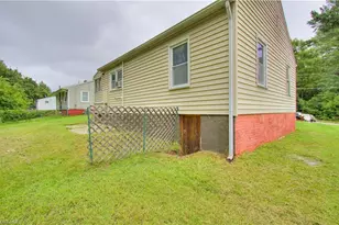 416 E Peachtree Dr, High Point, NC 27265 - Photo 23