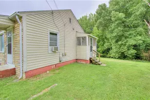 416 E Peachtree Dr, High Point, NC 27265 - Photo 19