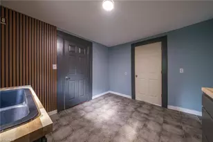 923 Crowder St, Winston-Salem, NC 27107 - Photo 13