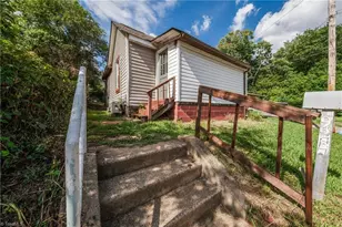 923 Crowder St, Winston-Salem, NC 27107 - Photo 1
