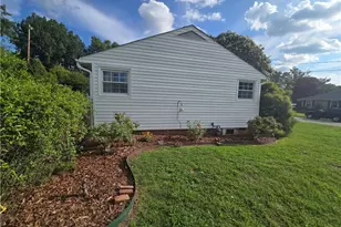 1308 Bogart St, Greensboro, NC 27405 - Photo 29
