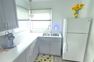 1308 Bogart St, Greensboro, NC 27405 - Photo 3