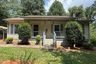 717 Edgewood Rd, Wilkesboro, NC 28697 - Photo 1