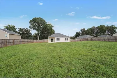 620 Hickory Point Drive, Lexington, NC 27292 - Photo 21