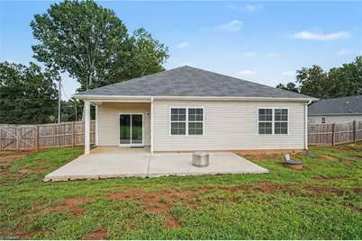 620 Hickory Point Drive, Lexington, NC 27292 - Photo 19