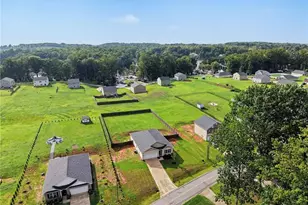 620 Hickory Point Dr, Lexington, NC 27292 - Photo 23