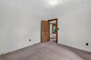 222 W Brower Ave, Liberty, NC 27298 - Photo 15
