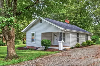 222 W Brower Avenue, Liberty, NC 27298 - Photo 1