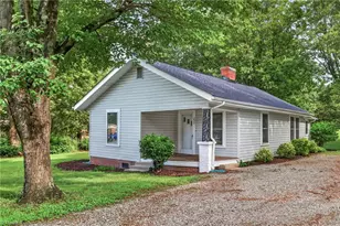 222 W Brower Ave, Liberty, NC 27298 - Photo 1