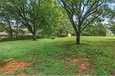 222 W Brower Avenue, Liberty, NC 27298 - Photo 23
