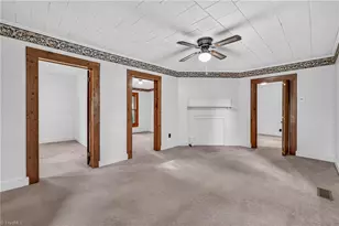 222 W Brower Ave, Liberty, NC 27298 - Photo 3