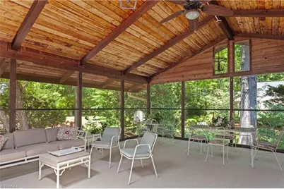2922 Round Hill Road, Greensboro, NC 27408 - Photo 13