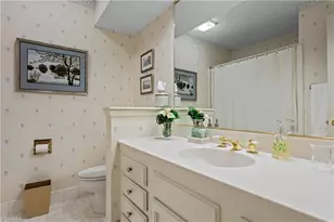2922 Round Hill Rd, Greensboro, NC 27408 - Photo 27