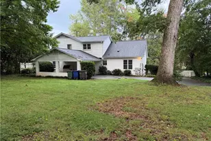 1000 Englewood Dr, Winston-Salem, NC 27106 - Photo 3