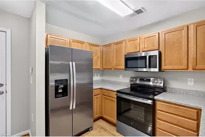 7108 W Friendly Avenue, Greensboro, NC 27410 - Photo 9