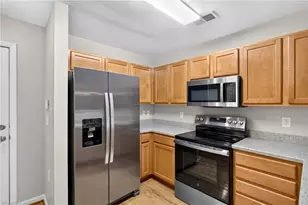 7108 W Friendly Ave, Greensboro, NC 27410 - Photo 9