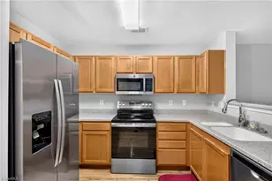 7108 W Friendly Ave, Greensboro, NC 27410 - Photo 7