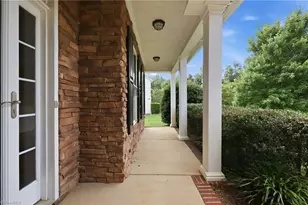 2345 Rockland Cir, High Point, NC 27265 - Photo 3