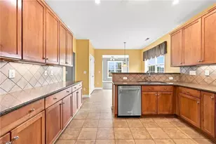 2345 Rockland Cir, High Point, NC 27265 - Photo 9