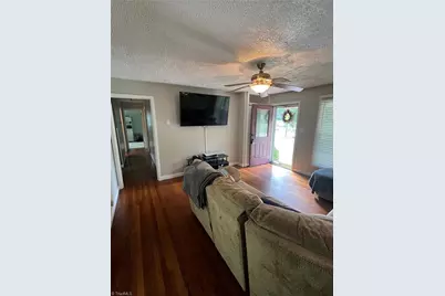 509 Robinhood Road, Reidsville, NC 27320 - Photo 5