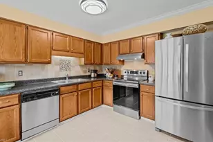 121 Dolley Madison Rd, Greensboro, NC 27410 - Photo 5