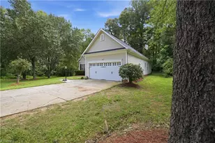 6025 Habersham Dr, Kernersville, NC 27284 - Photo 39