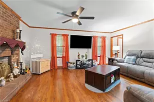 5750 Stanleyville Dr, Winston-Salem, NC 27105 - Photo 7
