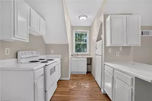 614 Mendenhall St, Greensboro, NC 27403 - Photo 17