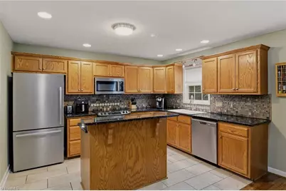 212 Santa Fe Circle, Thomasville, NC 27360 - Photo 9