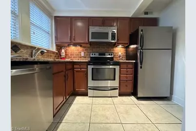 817 N Elm Street #G, Greensboro, NC 27401 - Photo 7