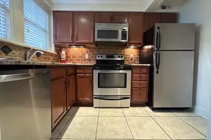 817 N Elm St, Greensboro, NC 27401 - Photo 7