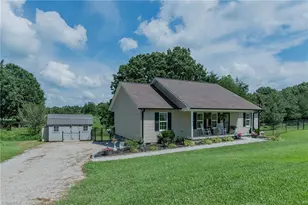 185 Broadway Rd, Lexington, NC 27295 - Photo 5