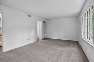 3011 Patriot Ct, Greensboro, NC 27408 - Photo 9
