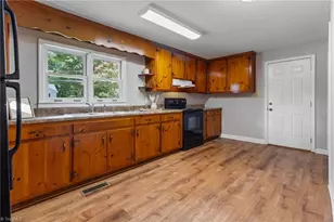 500 Washington St, Graham, NC 27253 - Photo 9