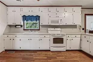 308 Westbury Dr, Asheboro, NC 27205 - Photo 7
