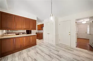 3709 Kirklees Rd, Winston-Salem, NC 27104 - Photo 11