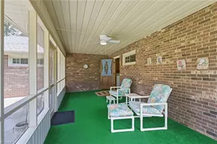 325 Spring St, Yadkinville, NC 27055 - Photo 23
