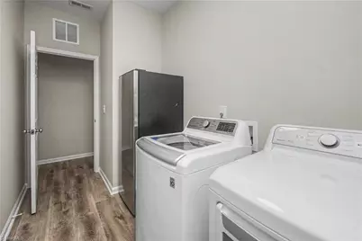 1329 Belleauwood Street, Winston-Salem, NC 27107 - Photo 15
