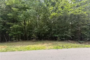 186 Glenoak Dr, Eden, NC 27288 - Photo 1