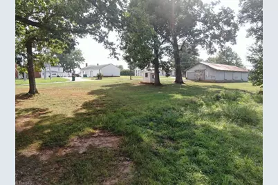 209 Second Street, Pilot Mountain, NC 27041 - Photo 5