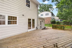 2913 Shady Lawn Dr, Greensboro, NC 27408 - Photo 21