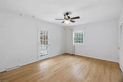 2913 Shady Lawn Drive, Greensboro, NC 27408 - Photo 19