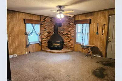 607 King Street, Reidsville, NC 27320 - Photo 15