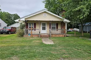 607 King St, Reidsville, NC 27320 - Photo 1